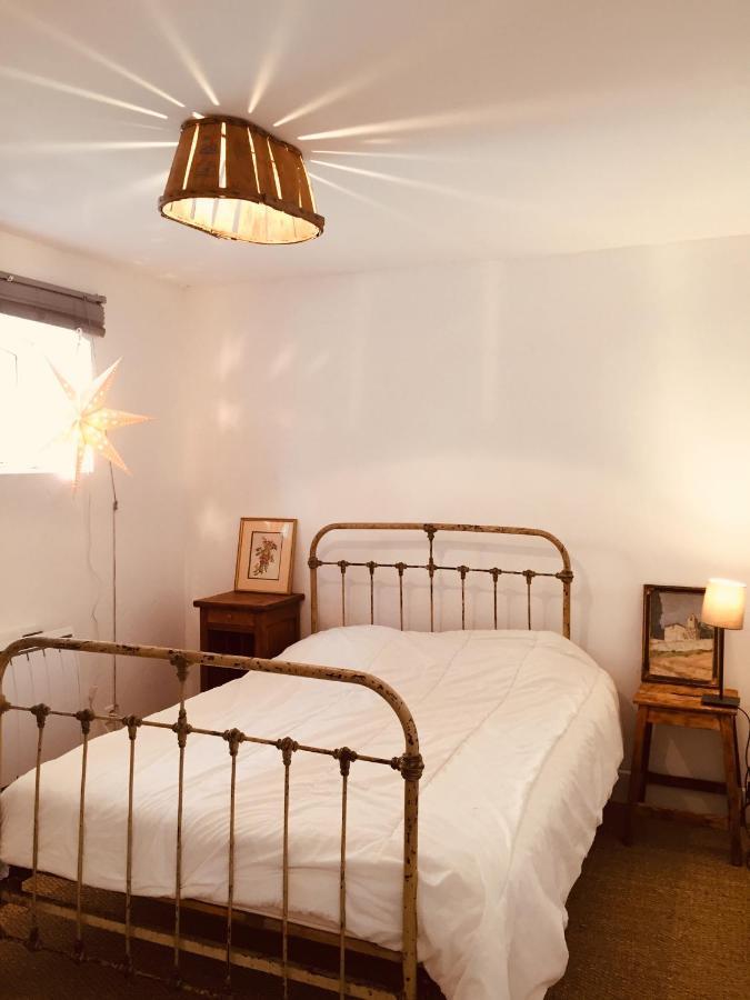 Ferme St Pierre Gite Autonome 2-4 Personnes Bed & Breakfast Chabeuil Bagian luar foto