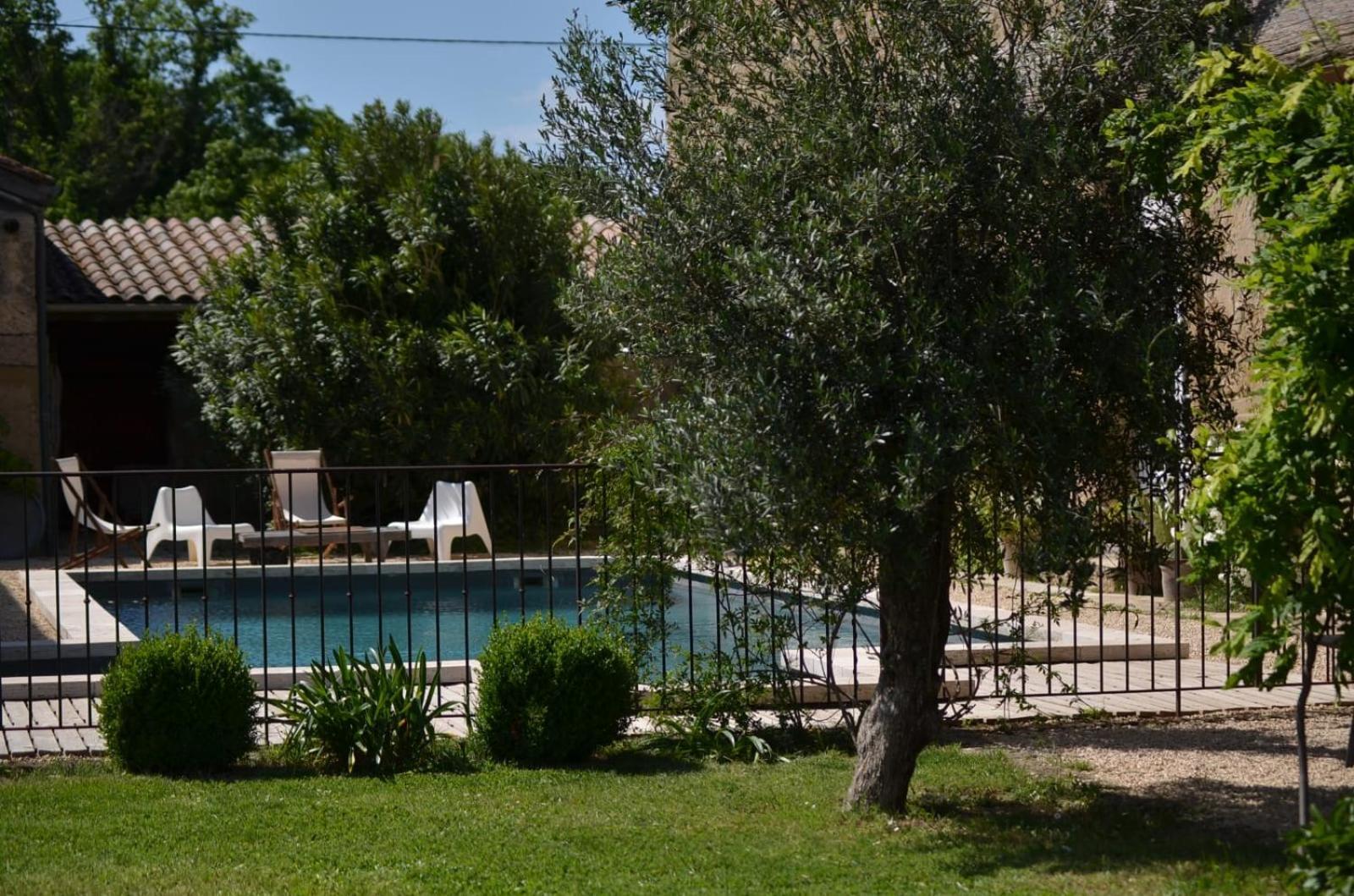 Ferme St Pierre Gite Autonome 2-4 Personnes Bed & Breakfast Chabeuil Bagian luar foto